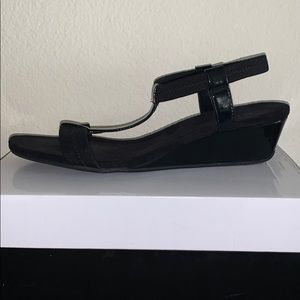 Women’s shoes
